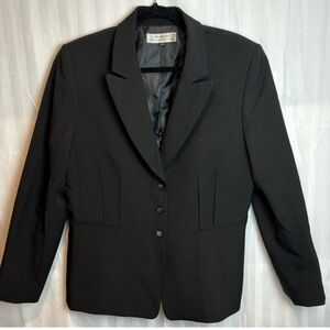Tahari Black Pleated back‎ Blazer Size 14